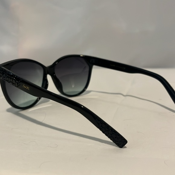 Nanette LePore Sunglasses with case Textured Crocodile Print Corners and Sides - Picture 7 of 10
